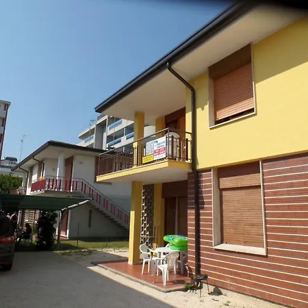Apartment Bright Flat 50m From The Sea *
