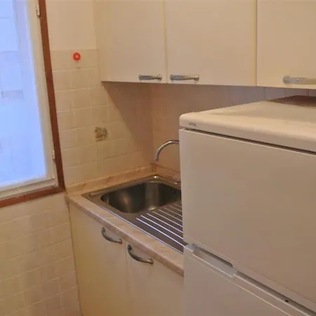 Bright Flat 50m From The Sea