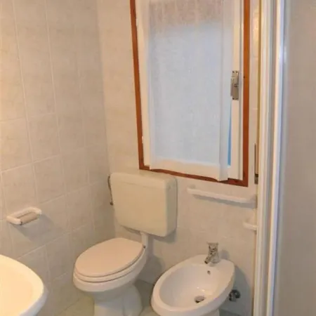 Apartment Bright Flat 50m From The Sea *